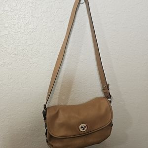 Women's coach retired creme large crossbody